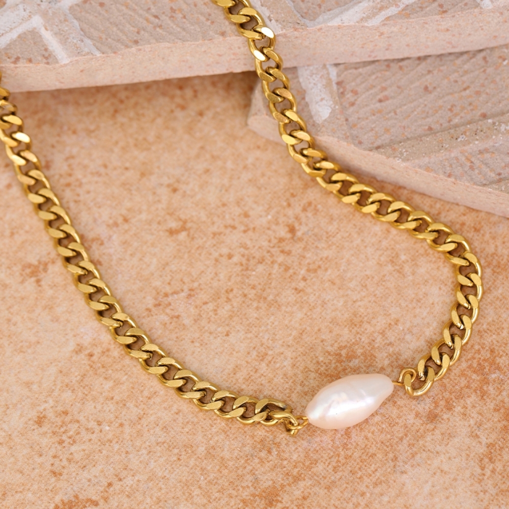 Elegant Pearl Chain Necklace - Picture 3 of 9